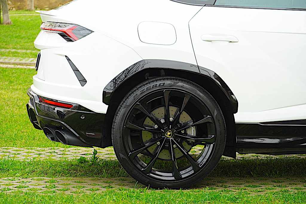 lamborghini-urus-performante-2023-gasolina-3996cc