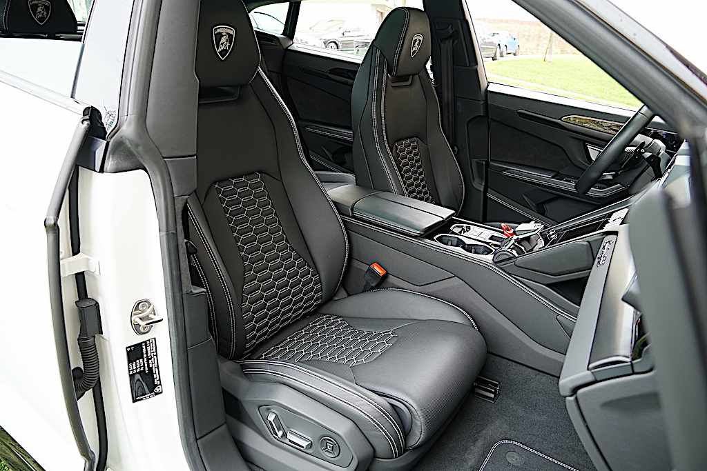 lamborghini-urus-performante-2023-gasolina-3996cc