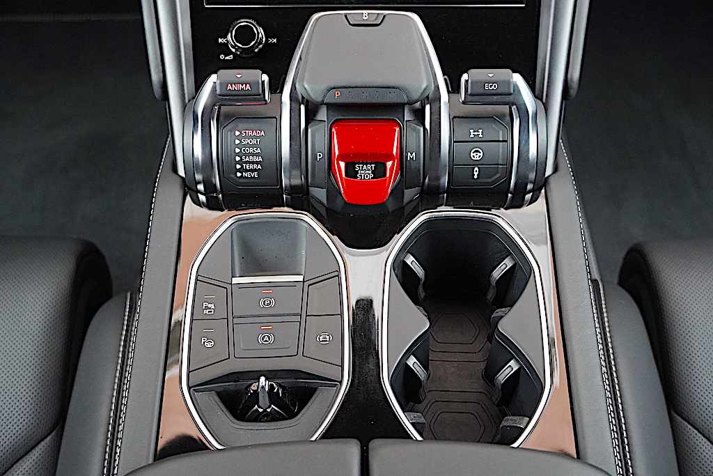 lamborghini-urus-performante-2023-gasolina-3996cc