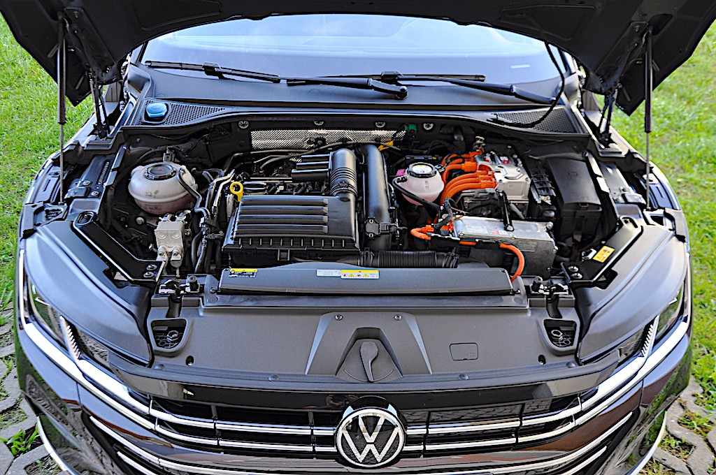 volkswagen-arteon-2022-hibrido-a-gasolina-1395cc