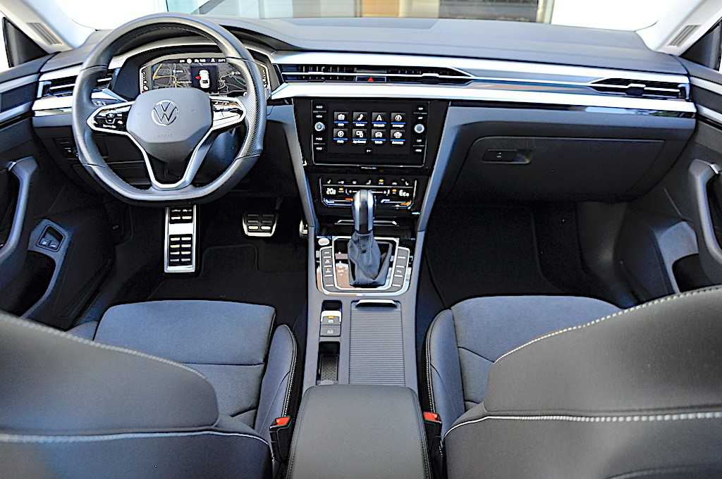 volkswagen-arteon-2022-hibrido-a-gasolina-1395cc