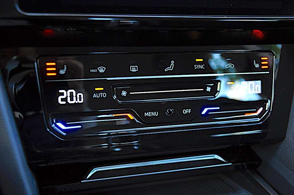 volkswagen-arteon-2022-hibrido-a-gasolina-1395cc