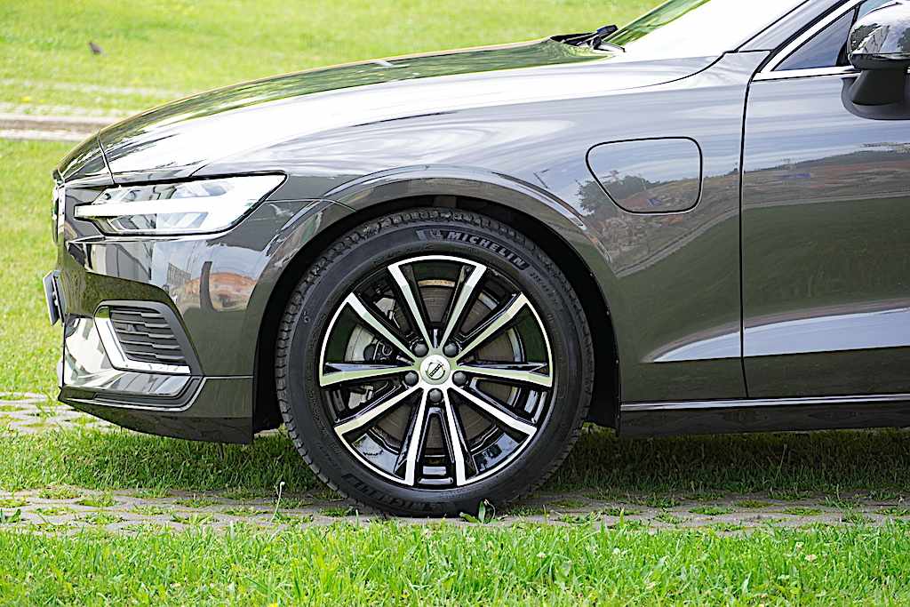volvo-v60-recharge-2-0-t6-phev-2024-gasolina-1969cc