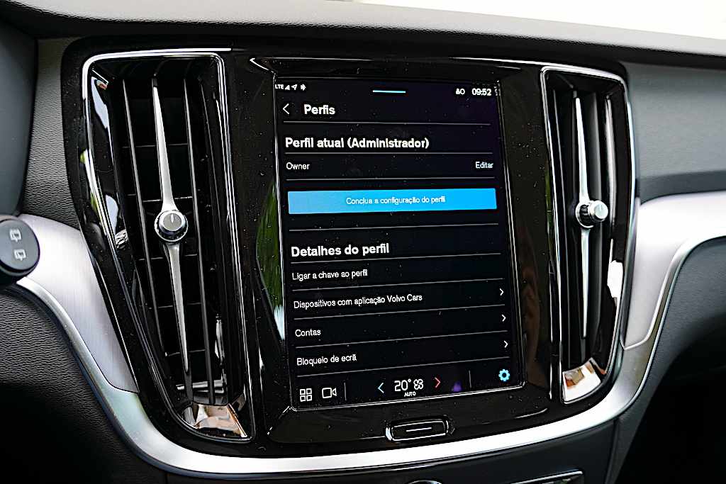 volvo-v60-recharge-2-0-t6-phev-2024-gasolina-1969cc