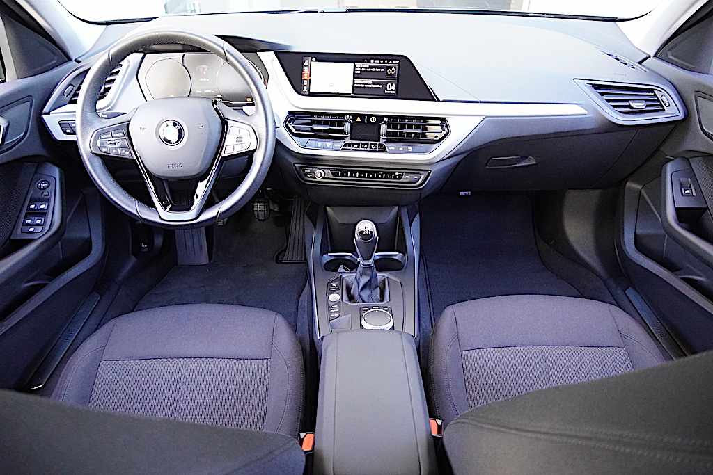 bmw-serie-1-116d-2021-diesel-1496cc