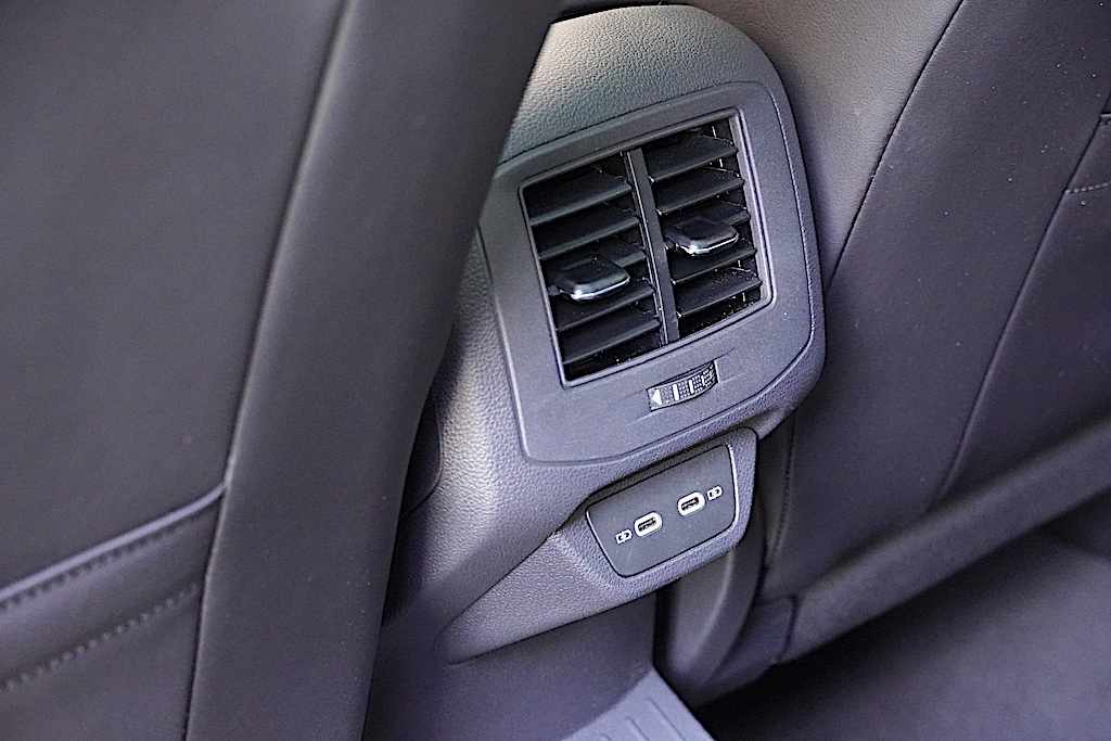 volkswagen-t-roc-2-0-tdi-2024-diesel-1968cc