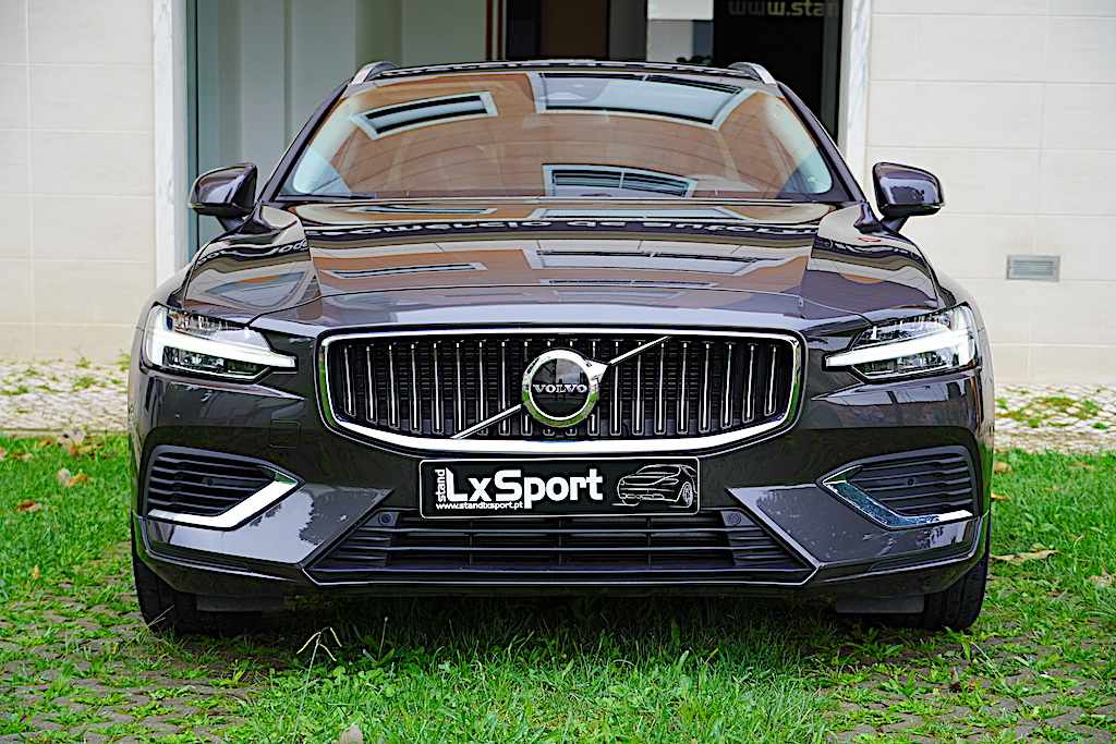 volvo-v60-recharge-2-0-t6-phev-2024-gasolina-1969cc