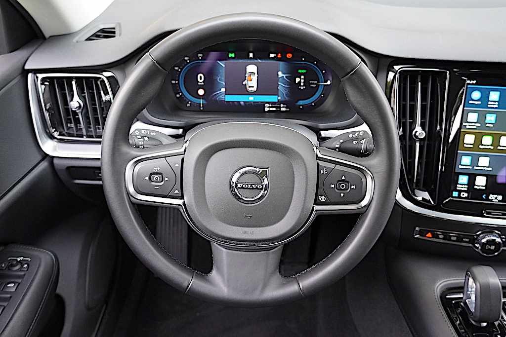 volvo-v60-recharge-2-0-t6-phev-2024-gasolina-1969cc