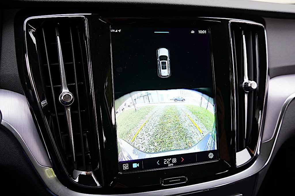 volvo-v60-recharge-2-0-t6-phev-2024-gasolina-1969cc