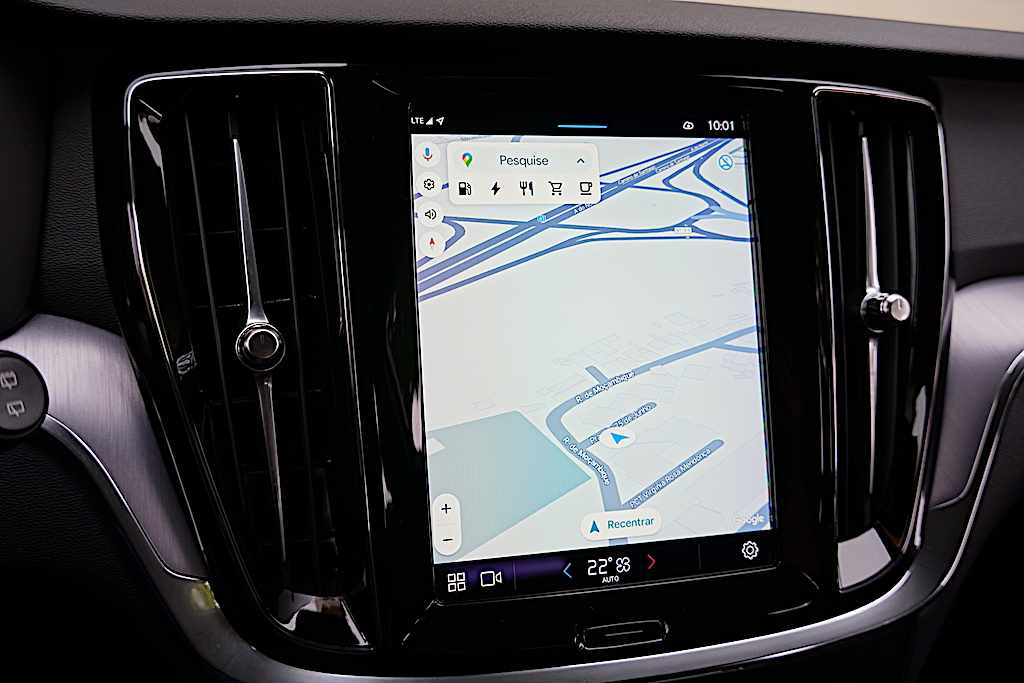 volvo-v60-recharge-2-0-t6-phev-2024-gasolina-1969cc