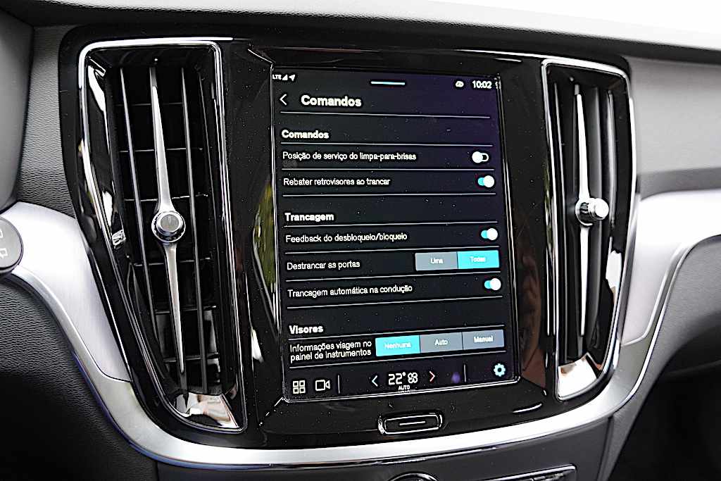 volvo-v60-recharge-2-0-t6-phev-2024-gasolina-1969cc