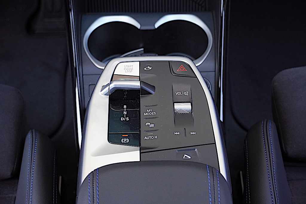 bmw-x1-xdrive25e-2026-gasolina-1499cc