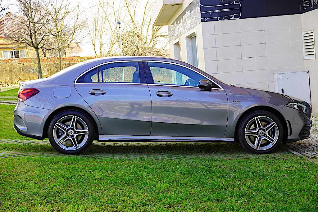 mercedes-benz-classe-a-a-250-e-2020-gasolina-1332cc