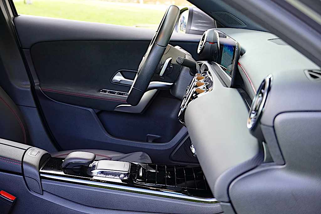 mercedes-benz-classe-a-a-250-e-2020-gasolina-1332cc