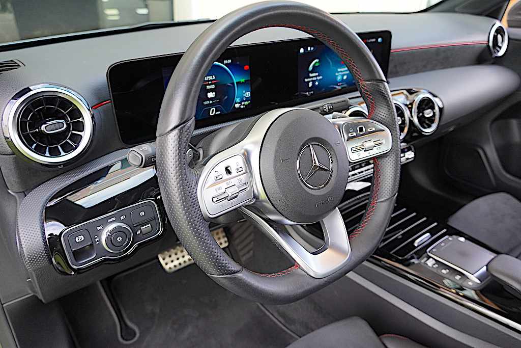 mercedes-benz-classe-a-a-250-e-2020-gasolina-1332cc