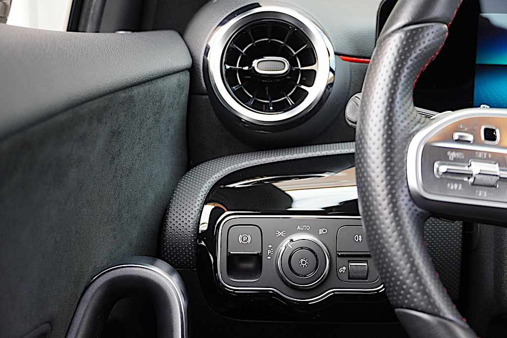 mercedes-benz-classe-a-a-250-e-2020-gasolina-1332cc