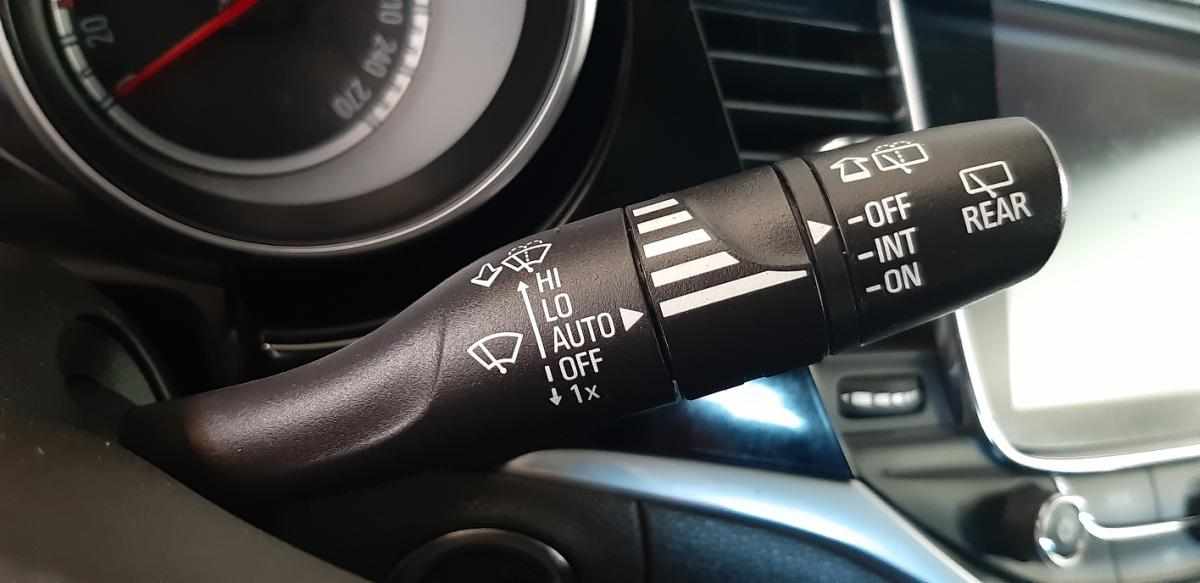 opel-astra-1-6-cdti-2016-diesel-1598cc