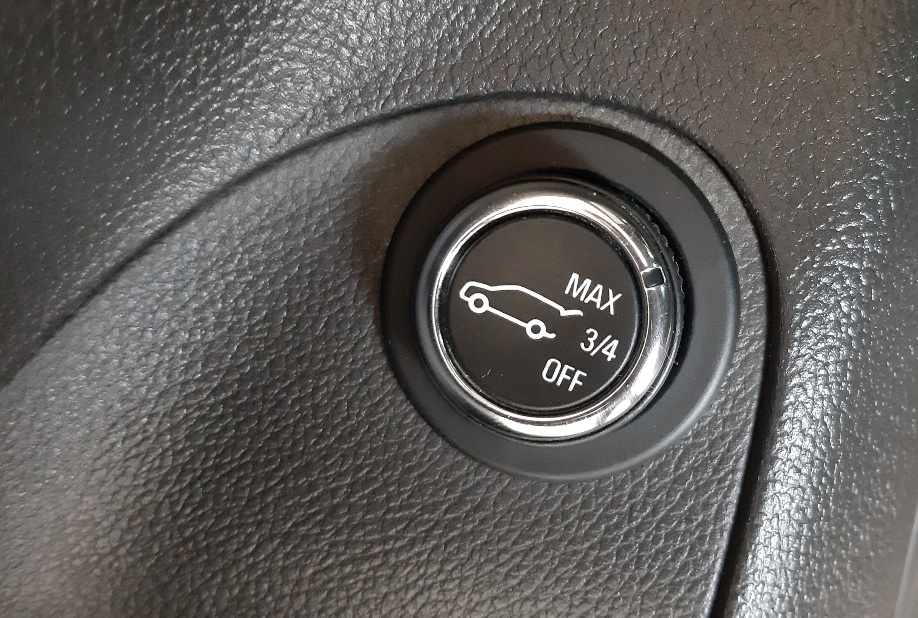 opel-astra-1-6-cdti-2016-diesel-1598cc