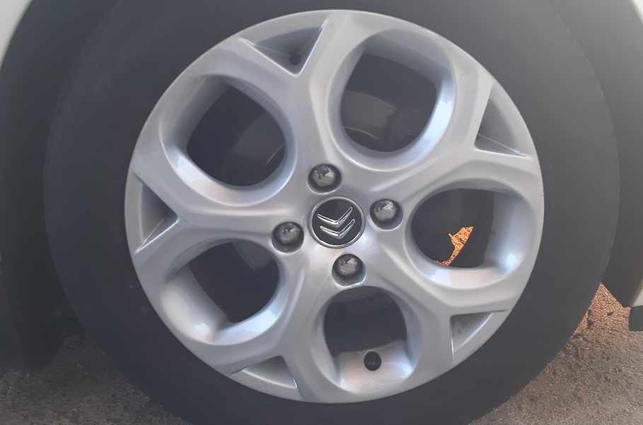 citroen-c3-1-2-vti-2015-gasolina-1199cc