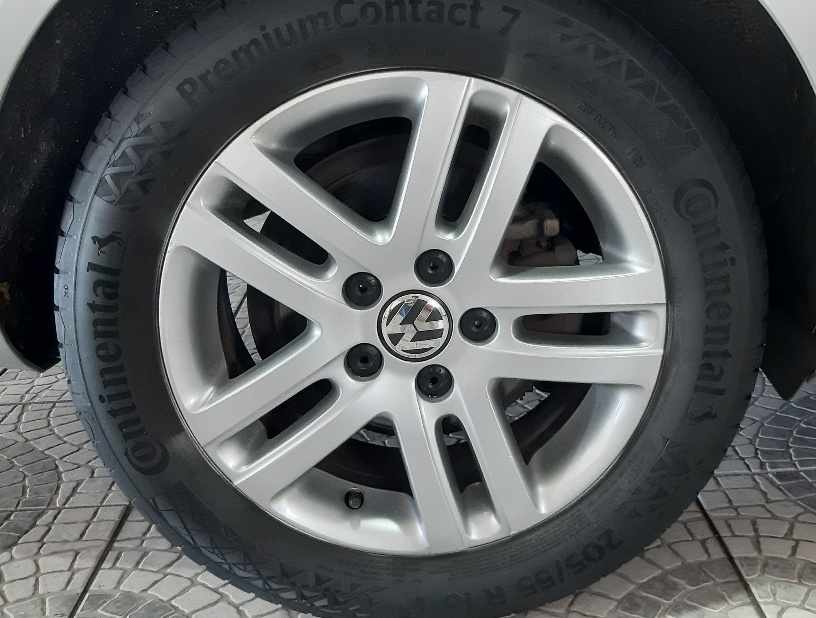 volkswagen-golf-1-6-tdi-2011-diesel-1598cc
