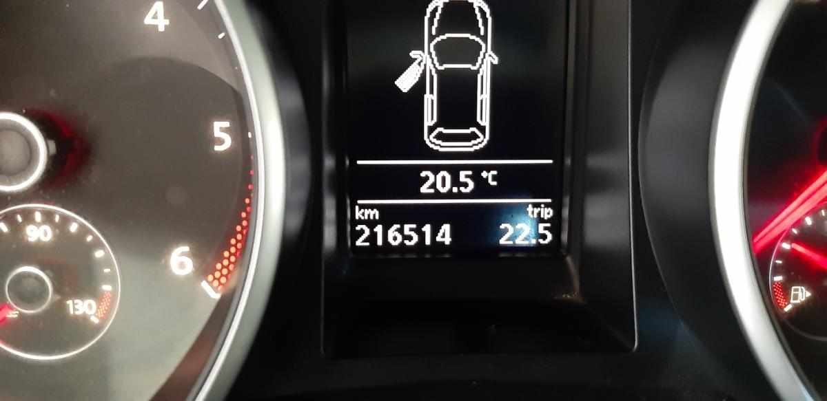 volkswagen-golf-1-6-tdi-2011-diesel-1598cc