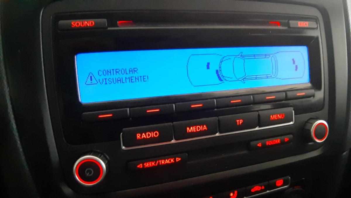 volkswagen-golf-1-6-tdi-2011-diesel-1598cc
