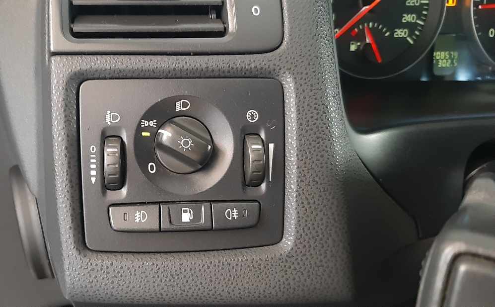 volvo-v50-1-6-d-2008-diesel-1560cc