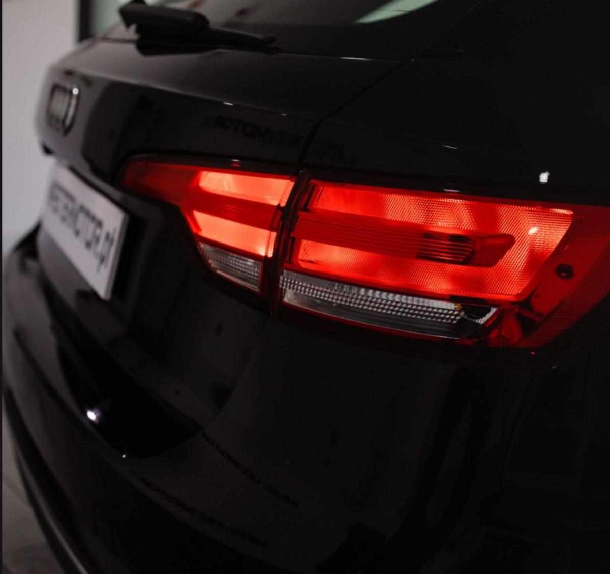 audi-a4-avant-2018-diesel-2000cc