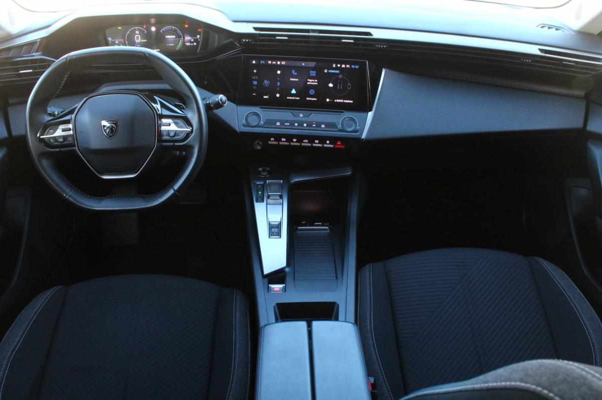 peugeot-308-1-6-hybrid-2022-gasolina-1598cc