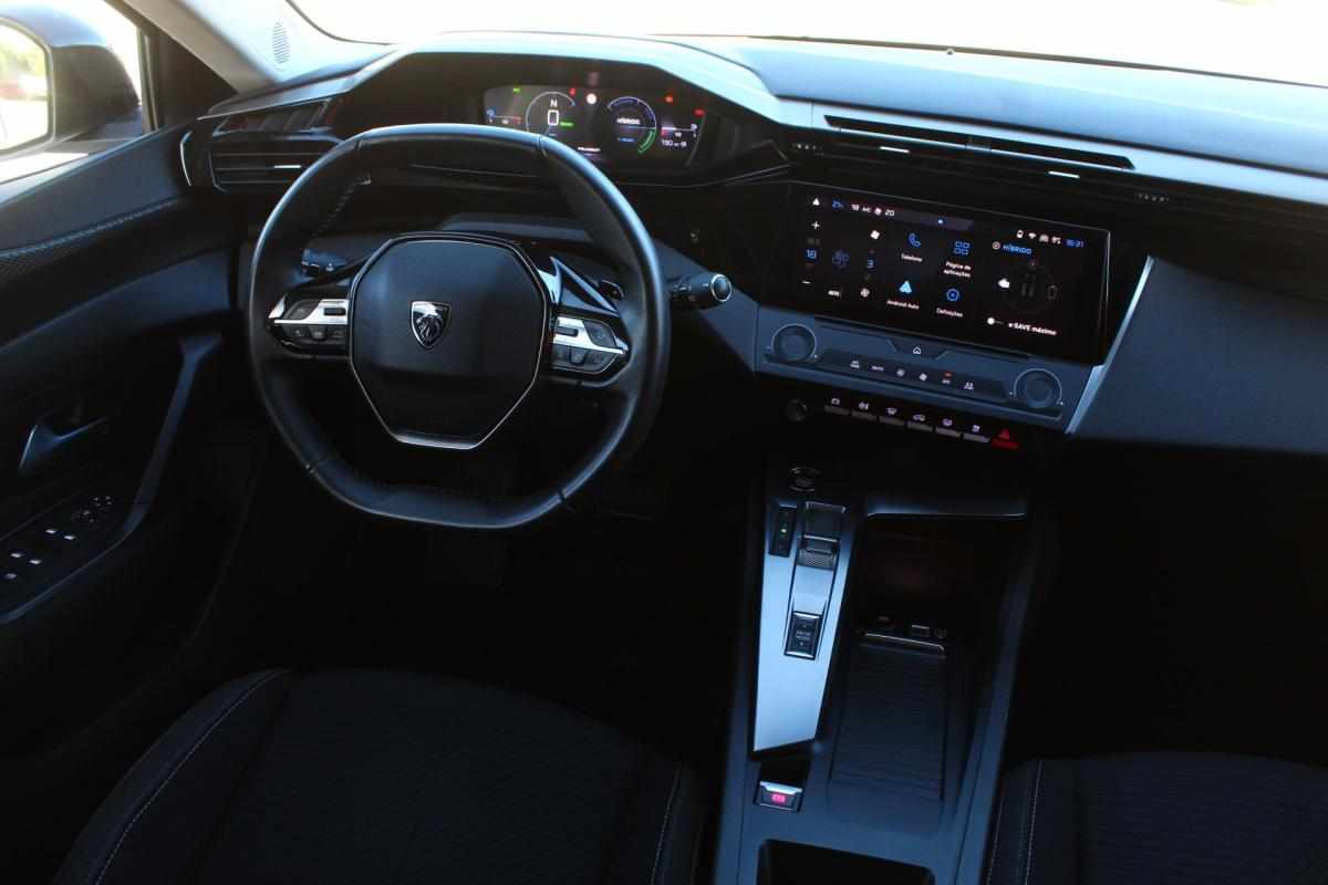 peugeot-308-1-6-hybrid-2022-gasolina-1598cc