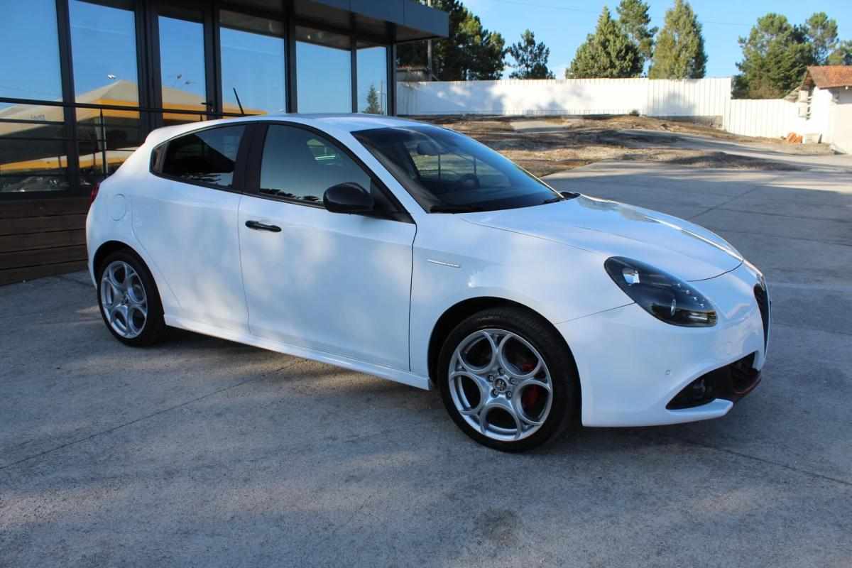 alfa-romeo-giulietta-2021-diesel-1598cc