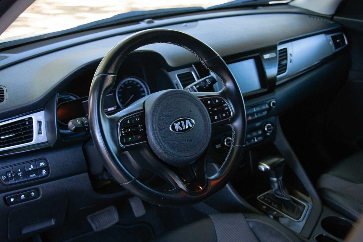 kia-e-niro-2018-hibrido-a-gasolina-1580cc