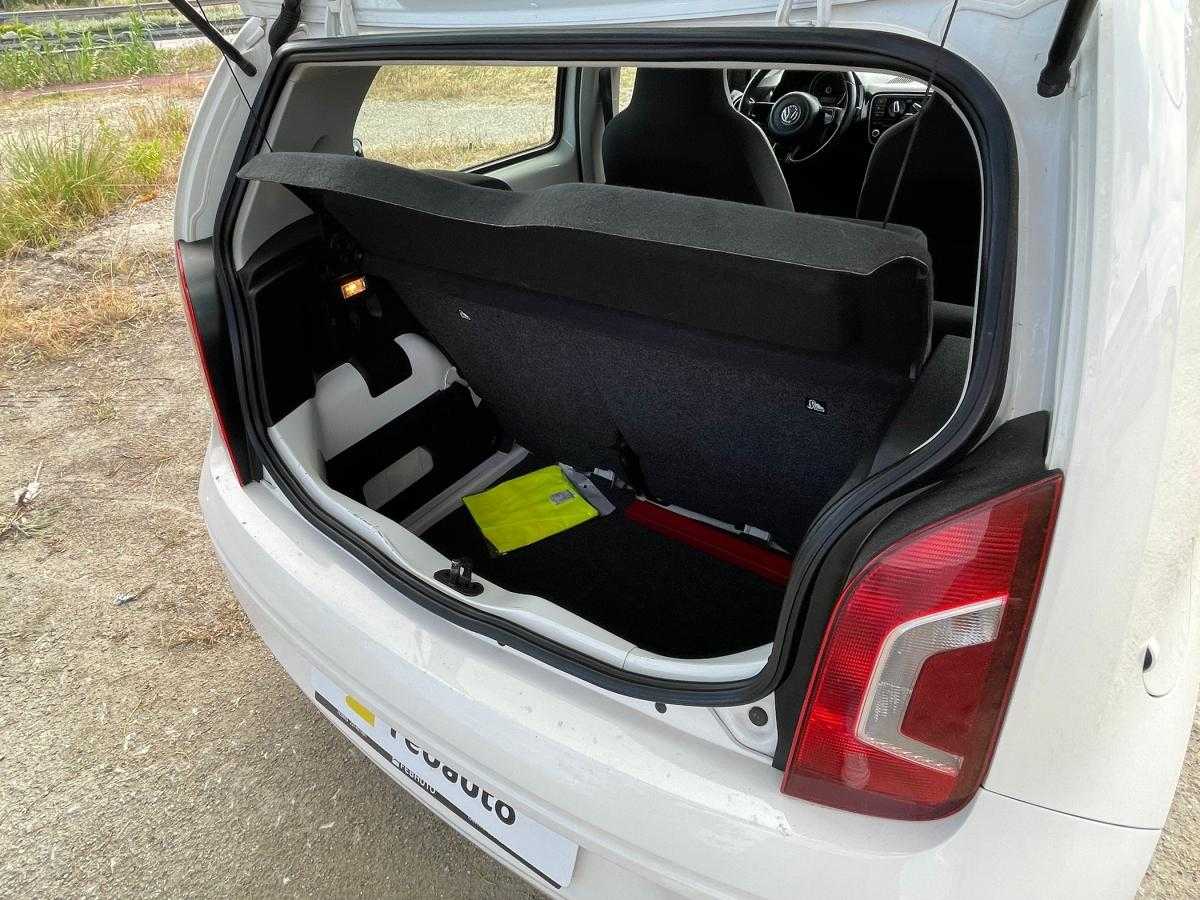 volkswagen-up-2016-gasolina-999cc