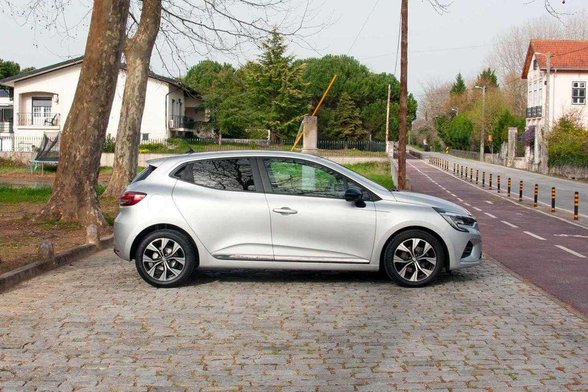 renault-clio-2023-diesel-1461cc