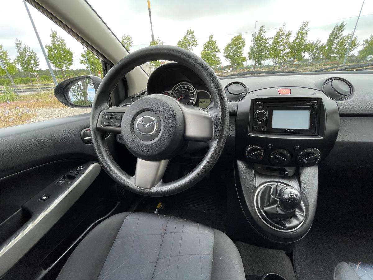 mazda-2-2012-gasolina-1349cc