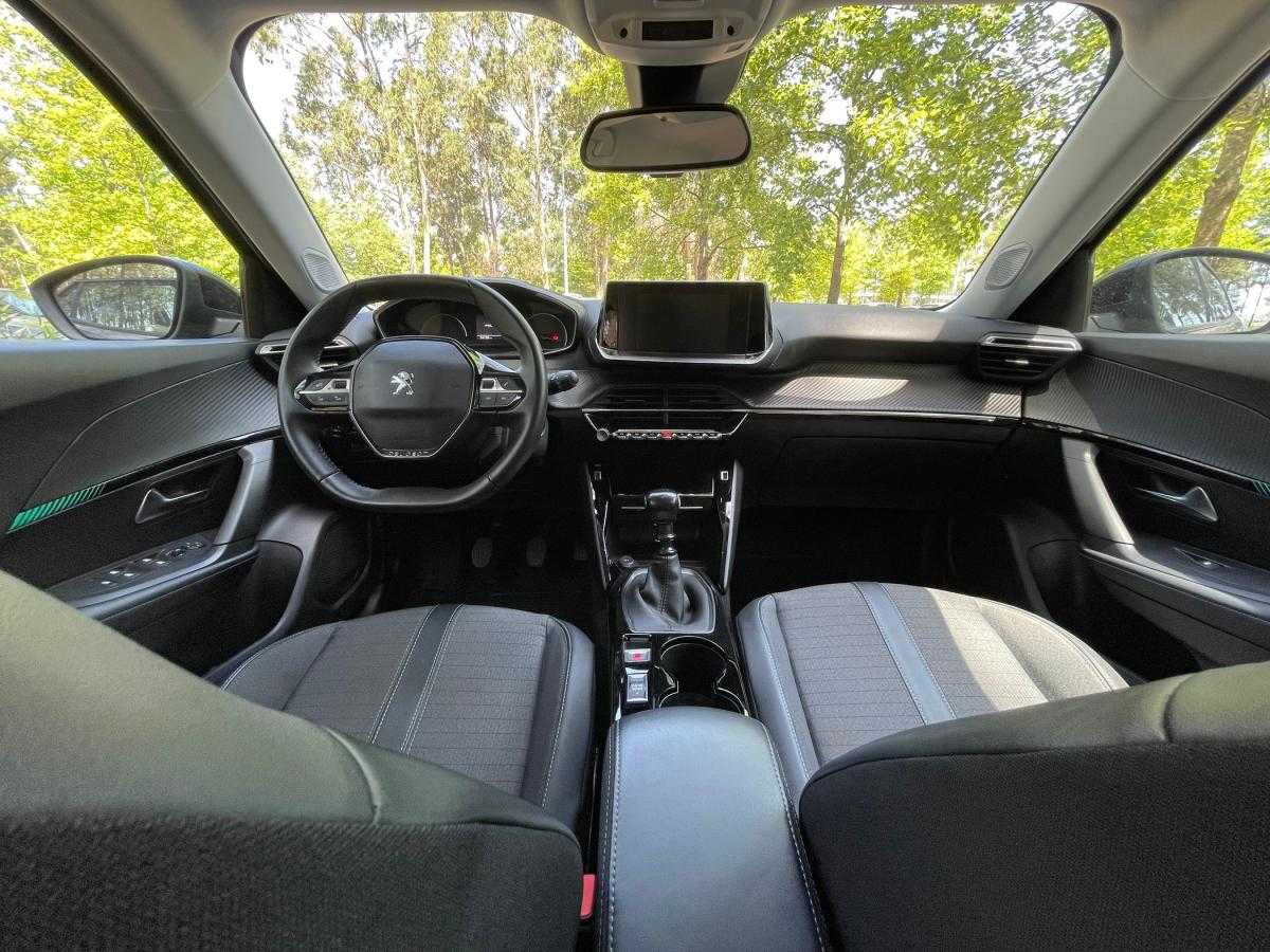 peugeot-2008-2022-gasolina-1199cc