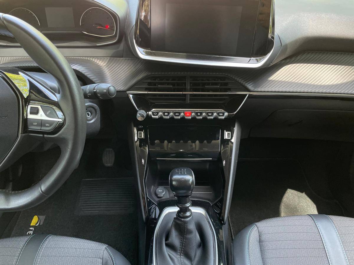 peugeot-2008-2022-gasolina-1199cc