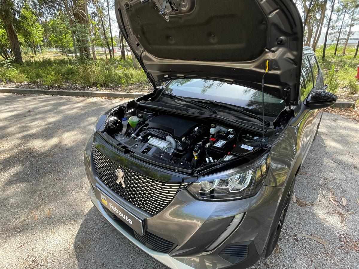 peugeot-2008-2022-gasolina-1199cc