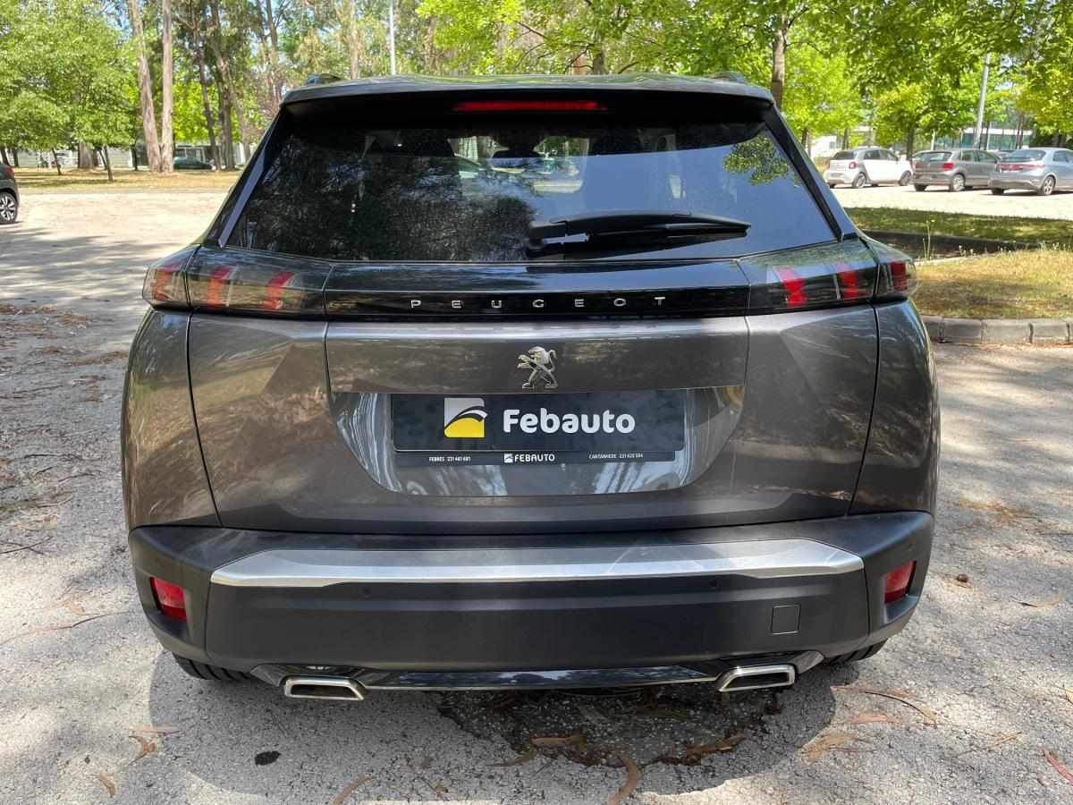 peugeot-2008-2022-gasolina-1199cc