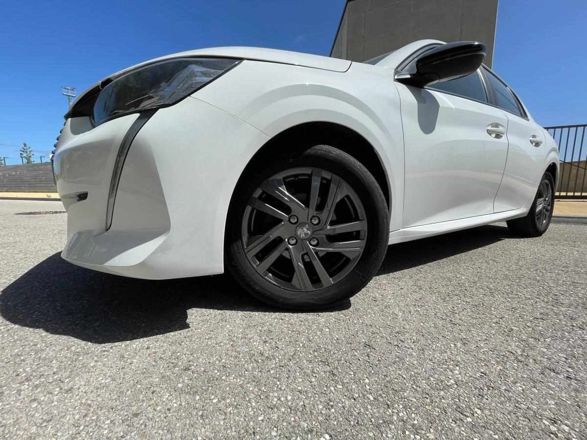 peugeot-208-2022-gasolina-1199cc