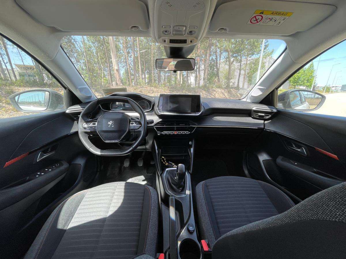 peugeot-208-2022-gasolina-1199cc
