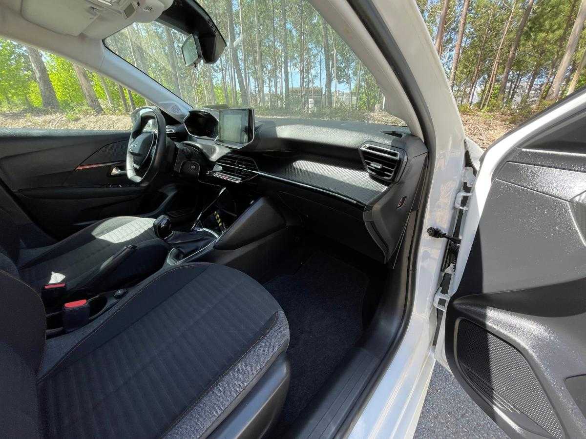 peugeot-208-2022-gasolina-1199cc
