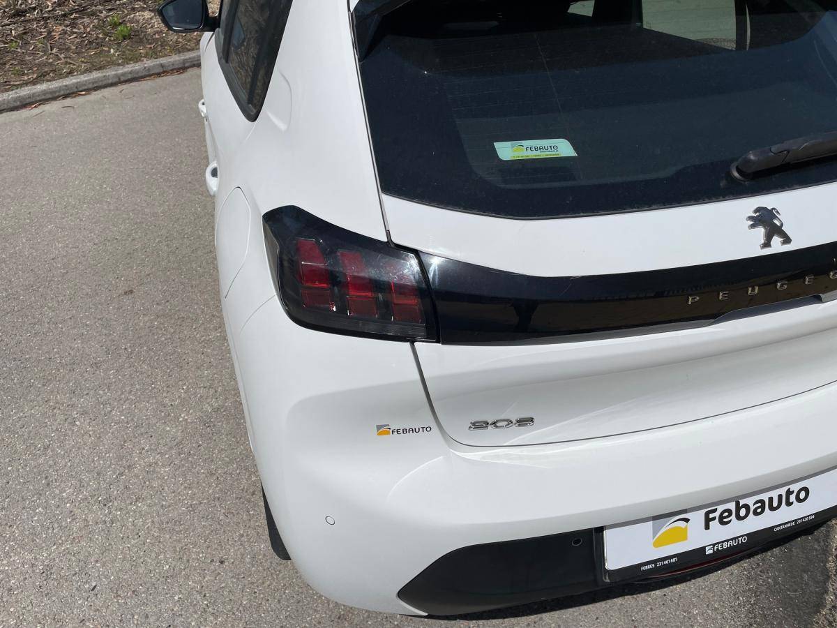 peugeot-208-2022-gasolina-1199cc