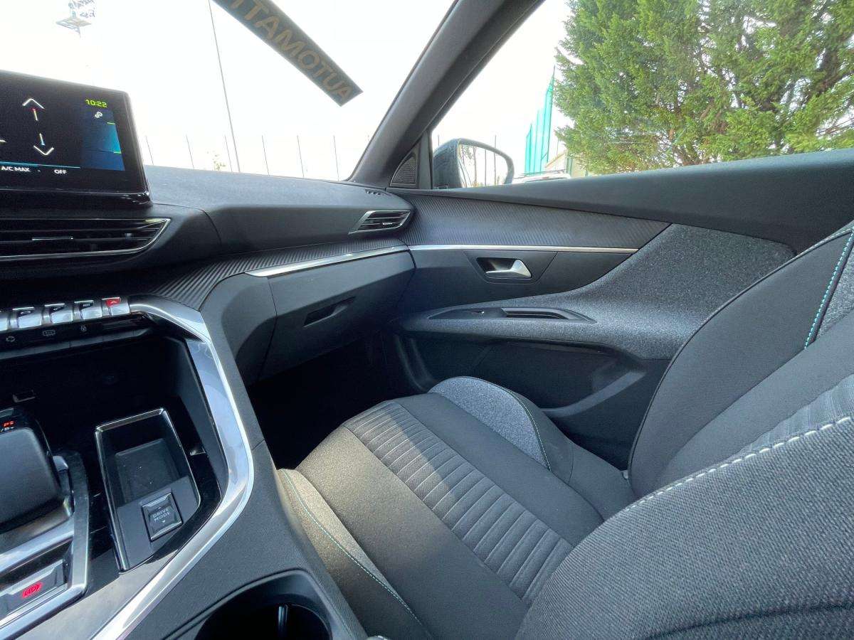 peugeot-3008-2023-hibrido-a-gasolina-1596cc