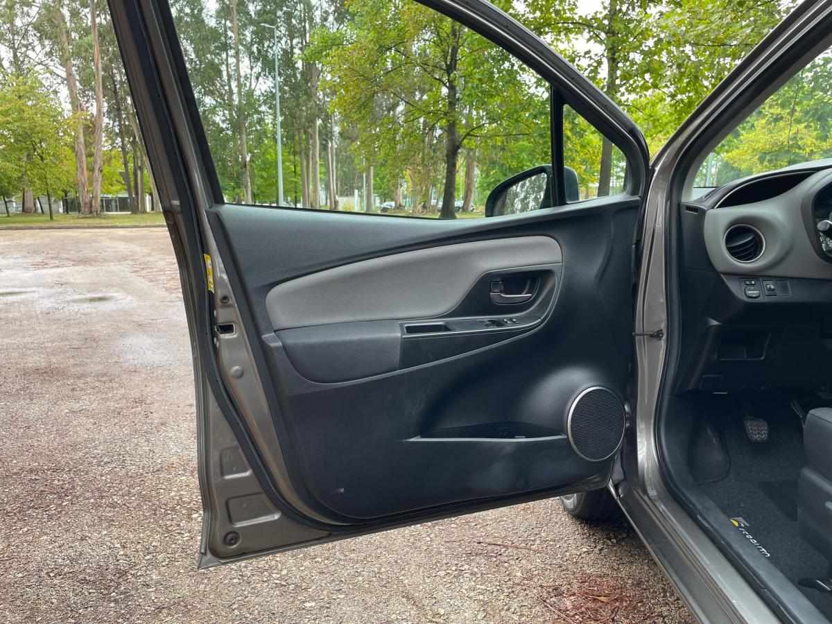 toyota-yaris-2016-gasolina-998cc