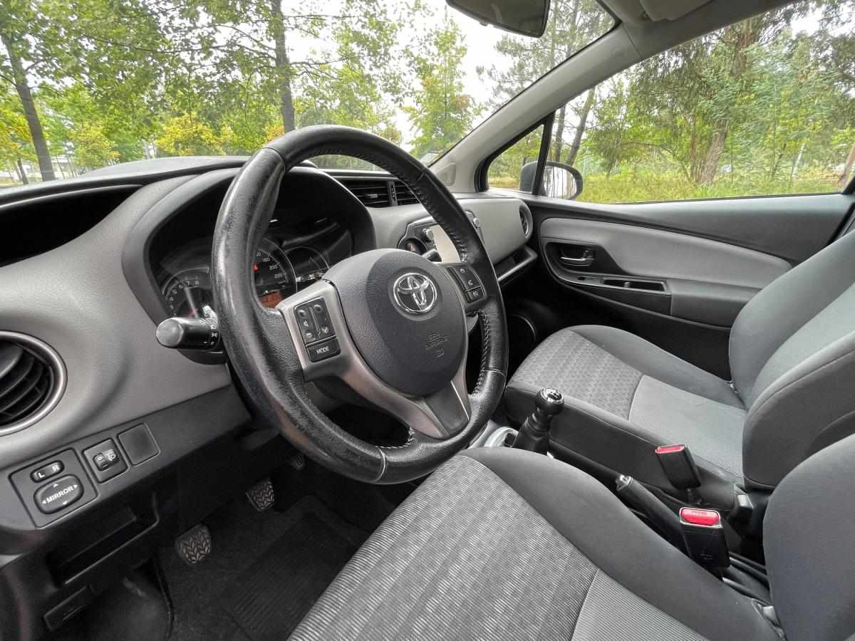 toyota-yaris-2016-gasolina-998cc