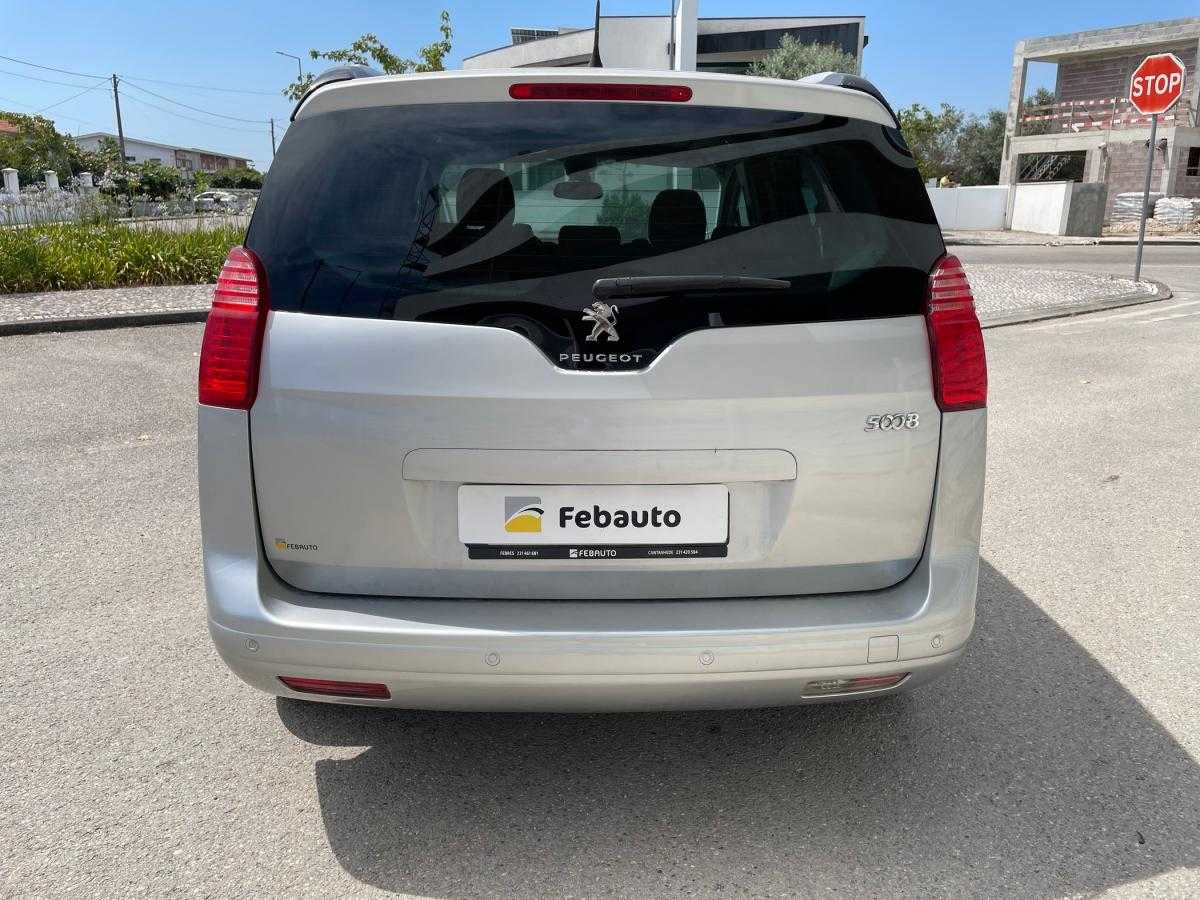 peugeot-5008-2014-diesel-1560cc