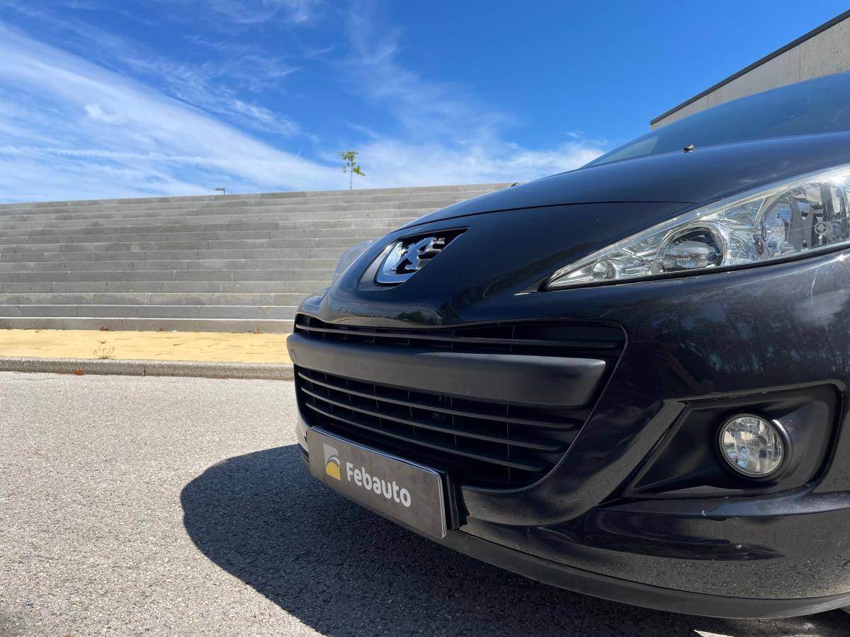 peugeot-207-2011-gasolina-1397cc