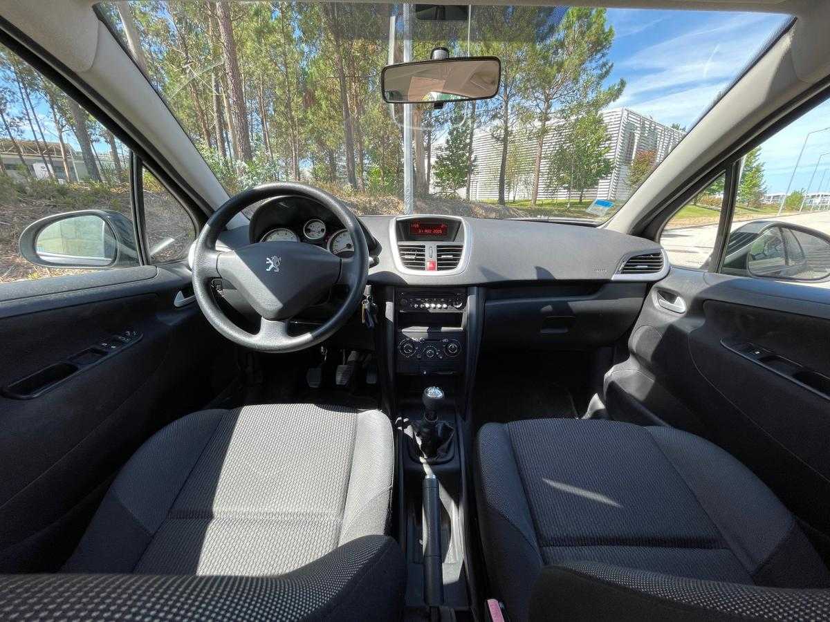 peugeot-207-2011-gasolina-1397cc