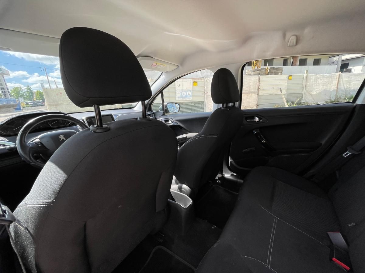 peugeot-208-2016-gasolina-1199cc